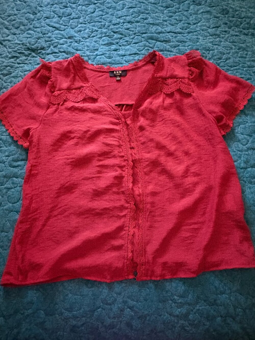 A.U.W. Lany Red Short Sleeve Button-Up Blouse Size M